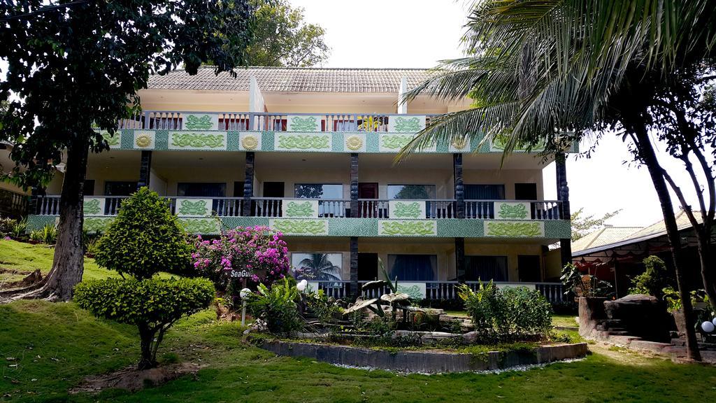 ホテル ビンタンアグロビーチリゾートアンドスパ テルクバカウ エクステリア 写真